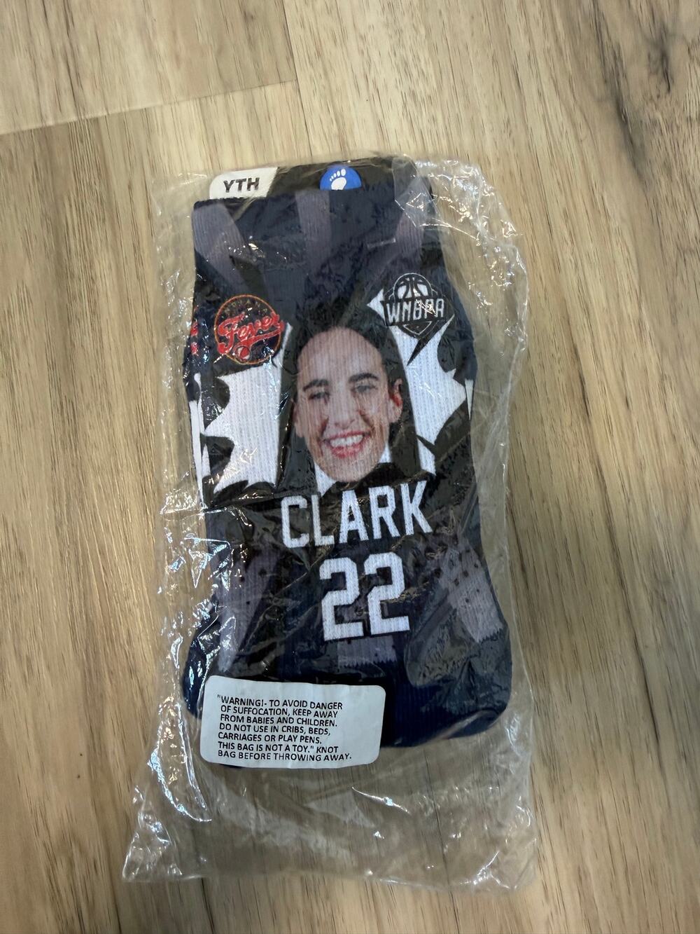 Caitlin Clark 22 Indiana Fever For Bare Feet Women's Size 3-6 Crew Socks NWT